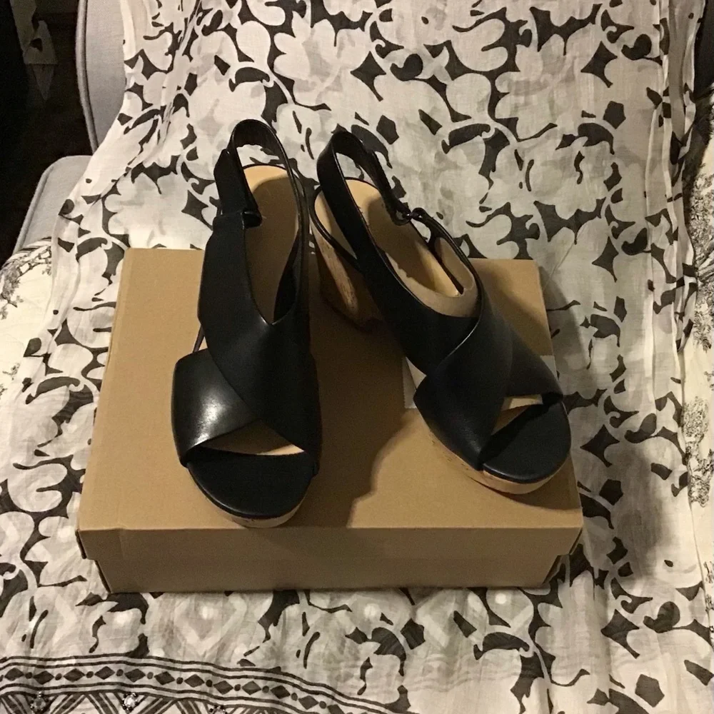 Clarks Black Leather Cross‑Strap Cork Wedge Sandals